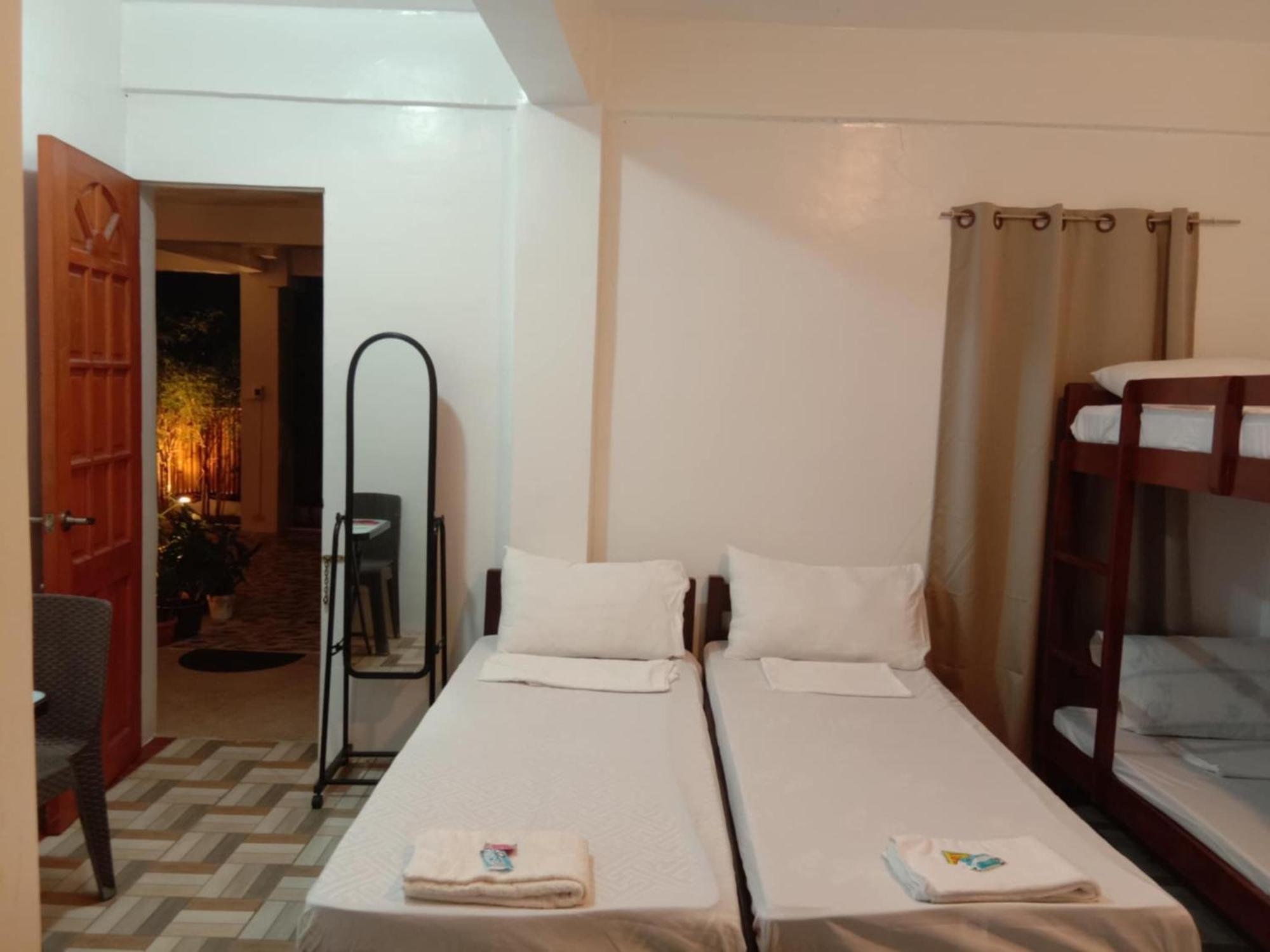 Jcv Rooms Surigao Eksteriør billede