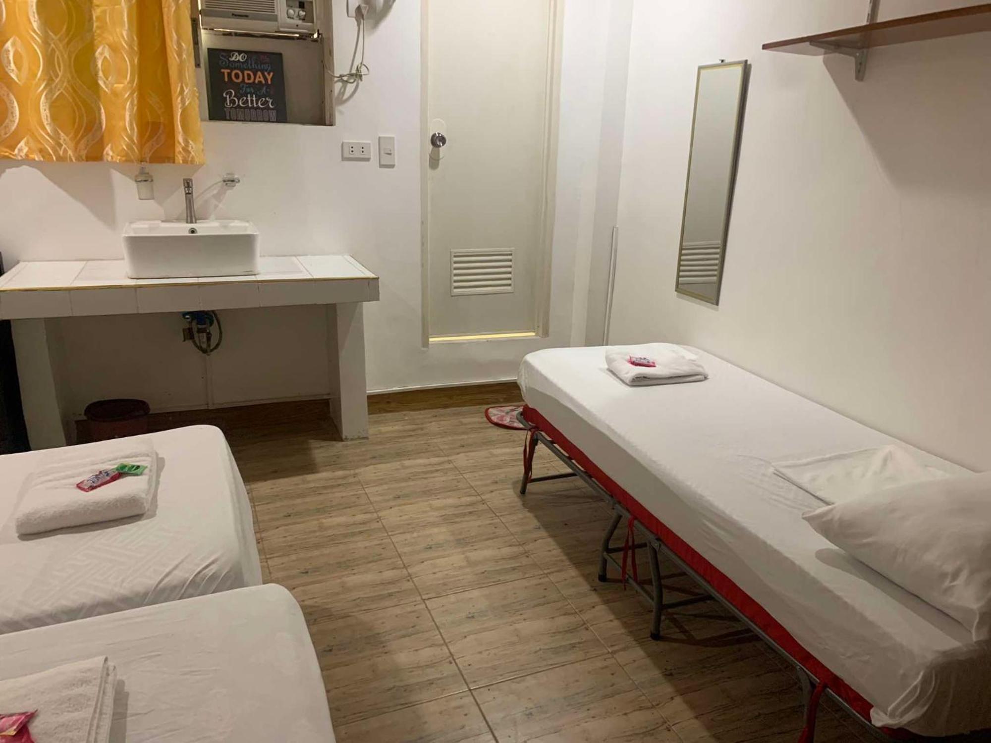 Jcv Rooms Surigao Eksteriør billede